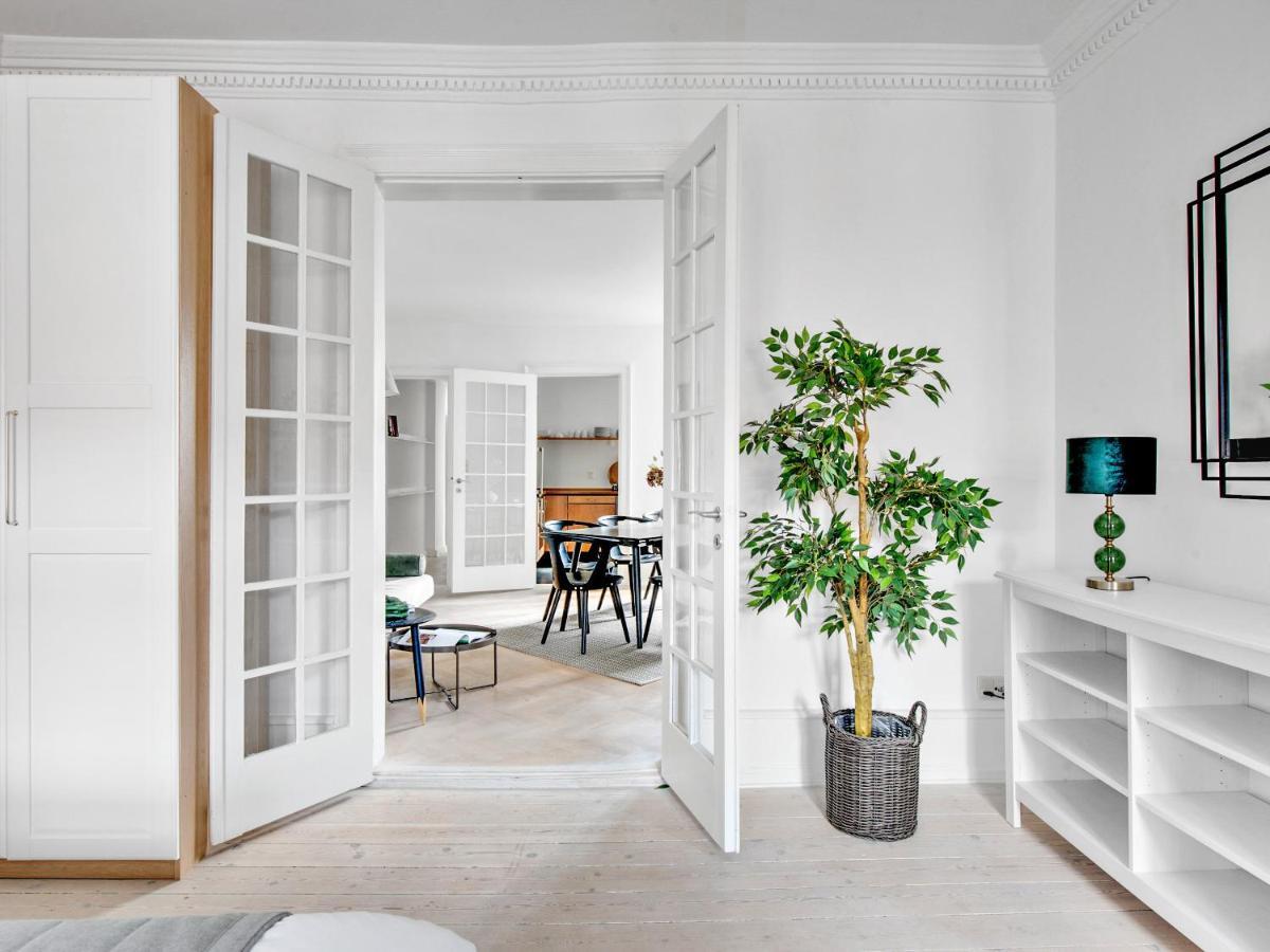 Sanders Stage - Endearing Three-Bedroom Apartment Near Nyhavn コペンハーゲン エクステリア 写真